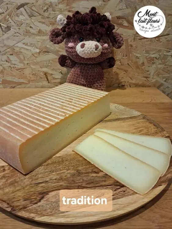 Mont Lait Fleuri - 1/2 Mont Benoît env. 2,5 kgs